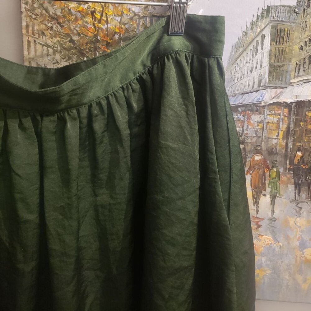 H&M skirt Dark silk  Emerald green Size 12 EUC